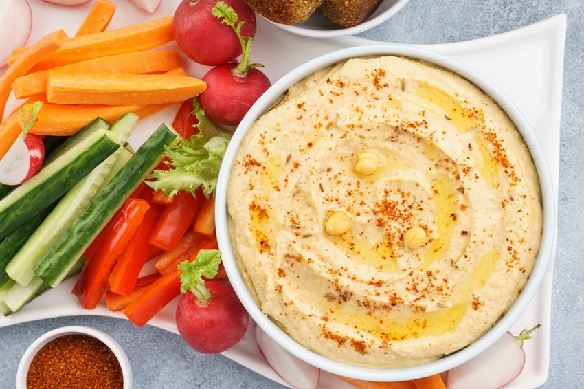 Hummus with veg