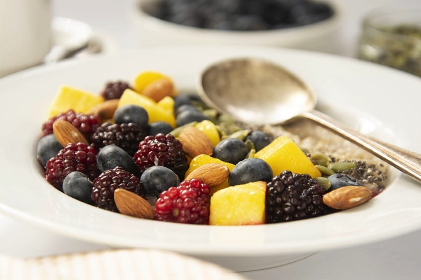 Porridge with nuts, seeds & fruit