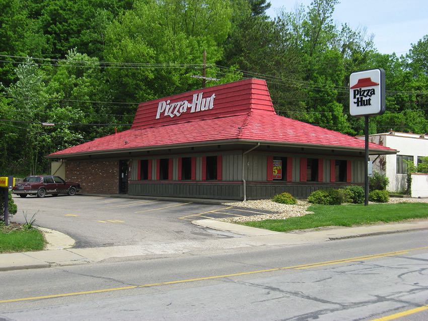 Pizza Hut in Athens, Ohio (USA)